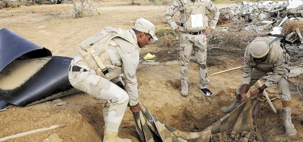 قوات الجيش تواصل كشف «بؤر» الإرهاب فى سيناء «صورة أرشيفية»