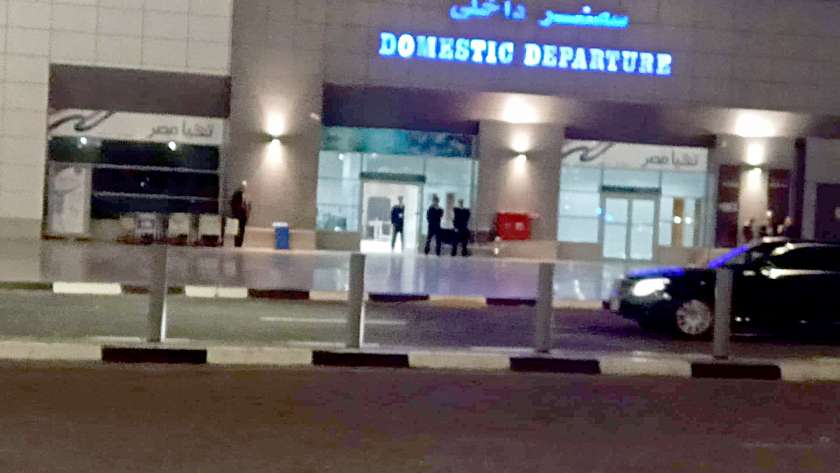 تحرش سائح بأمين شرطة داخل مطار الغردقة الدولي