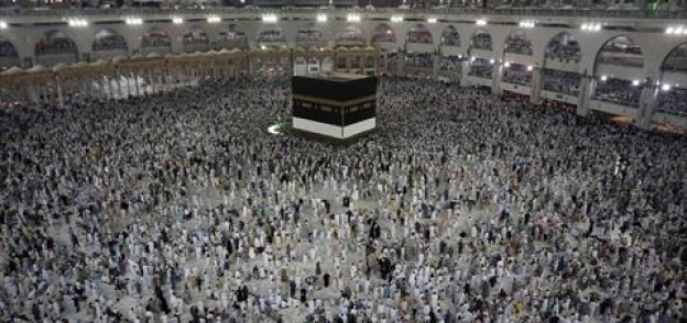 بالصور| أكثر من مليوني مسلم يبدأون مناسك الحج: لبيك اللهم لبيك