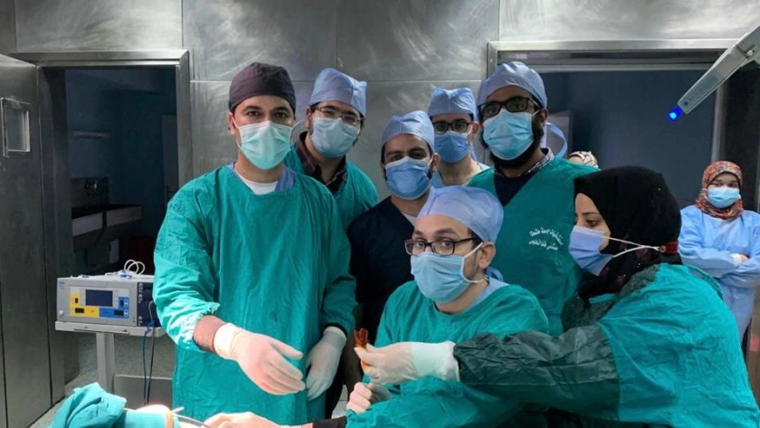 إنجاز طبى جديد بالمستشفى التعليمى بطنطا :جراحة نادرة لرضيع عمره ٥ أيام