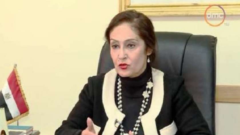 السفيرة نائلة جبر، عضو اللجنة الوطنية لمكافحة الهجرة غير الشرعية