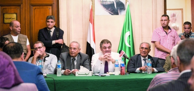 «البدوى» و«أبوشقة» فى اجتماع الهيئة العليا لحزب الوفد