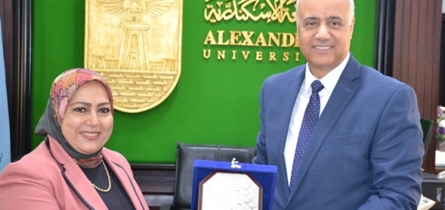 رئيس جامعة الاسكندرية