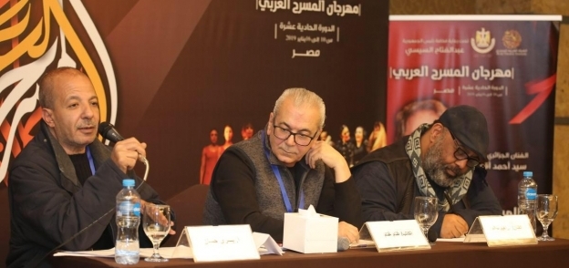 بالصور| أسرة "ليلك ضحى" تلتقي جمهور مهرجان المسرح العربي