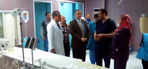 بالصور| مدير "التأمين الصحي" يتفقد "قسطرة القلب" بمستشفى الأحرار في الشرقية
