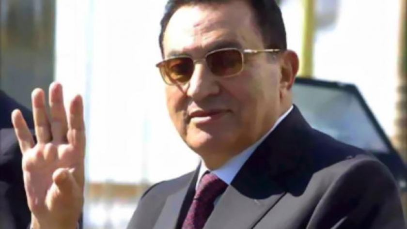 موقف أحرج فيه مبارك رئيس تركي: "عايزين الإخوان خدوهم"