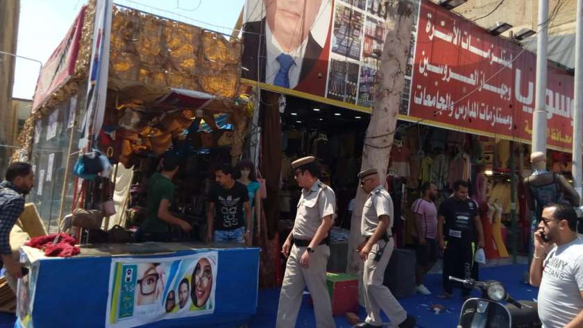 رفع 248 حالة اشغال و5 مخالفات مقاهي وغلق 3 محلات بالغربية