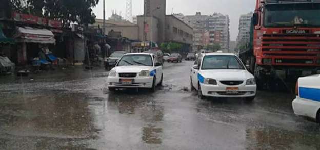 امطار غزيره تغرق شوارع قري المنيا