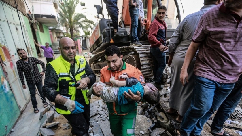 مآسٍ إنسانية خلفها القصف الإسرائيلي على غزة
