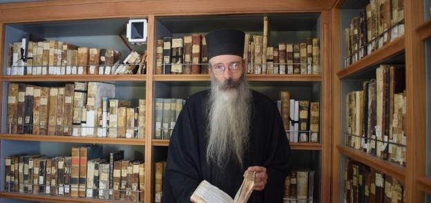 افتتاح مكتبة الدير