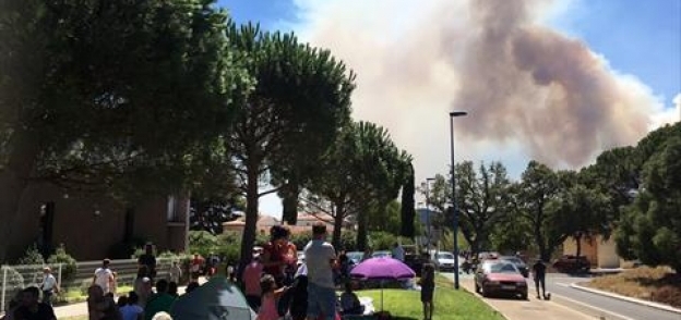 الحرائق تجتاج جنوب شرق فرنسا واجلاء اكثر من عشرة آلاف شخص