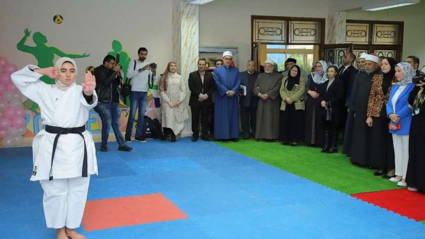 قاعة الأنشطة الرياضية بكلية الدراسات الإسلامية