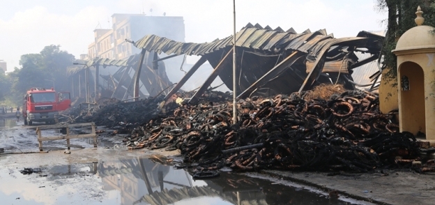 محافظ المنوفية يؤكد علي إنتهاء أعمال إخماد حريق مخزن الإطارت وجاري حصر الخسائر ومباشرة التحقيقات