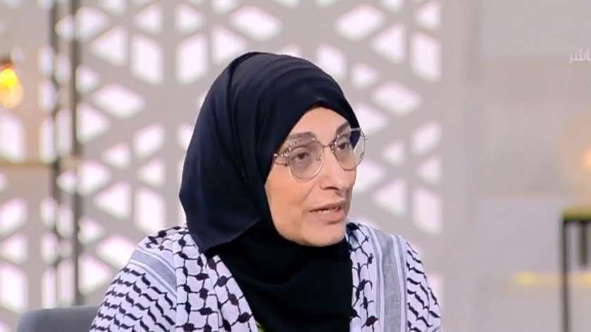 سونيا عباس مسئوولة اللجنة الثقافية في الاتحاد العام للمرأة الفلسطينية