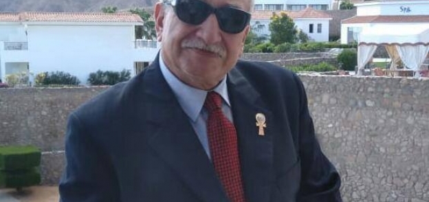 الدكتور طايع عبد اللطيف