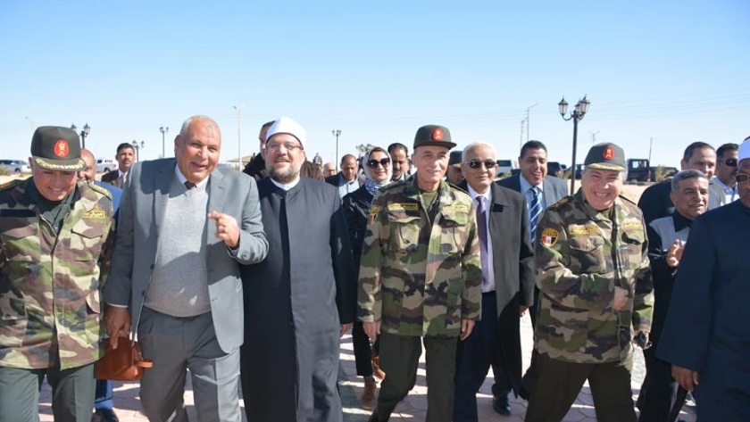 وزير الاوقاف خلال زيارته لمحافظة الوادي الجديد اليوم