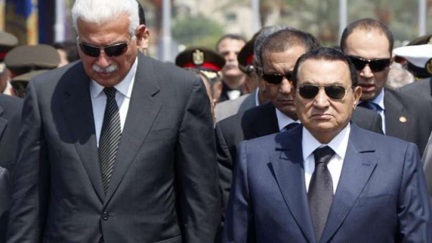 حسني مبارك وأحمد نظيف