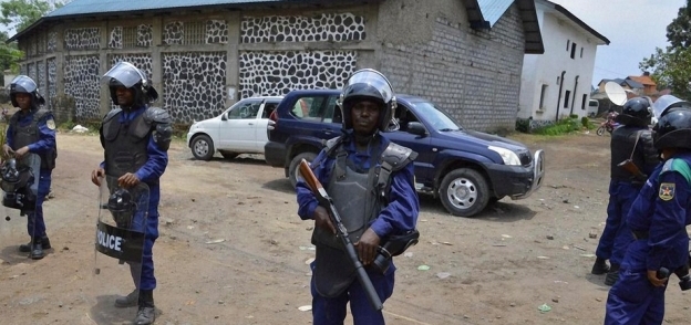 جنود من الشرطة خلال مظاهرة في مدينة جوما