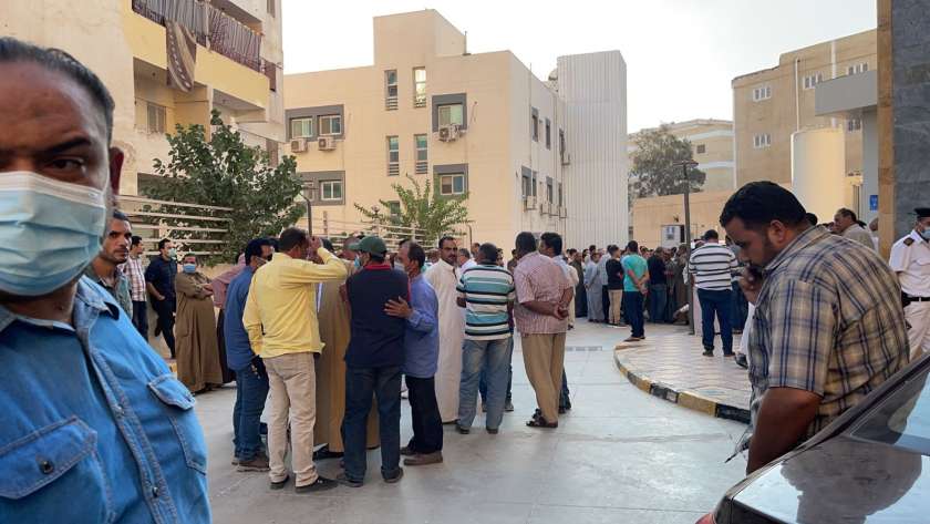 استدعاء 5 موظفين بشركة الصرف الصحي للتحقيق في وفاة 4 عمال بكفر الشيخ
