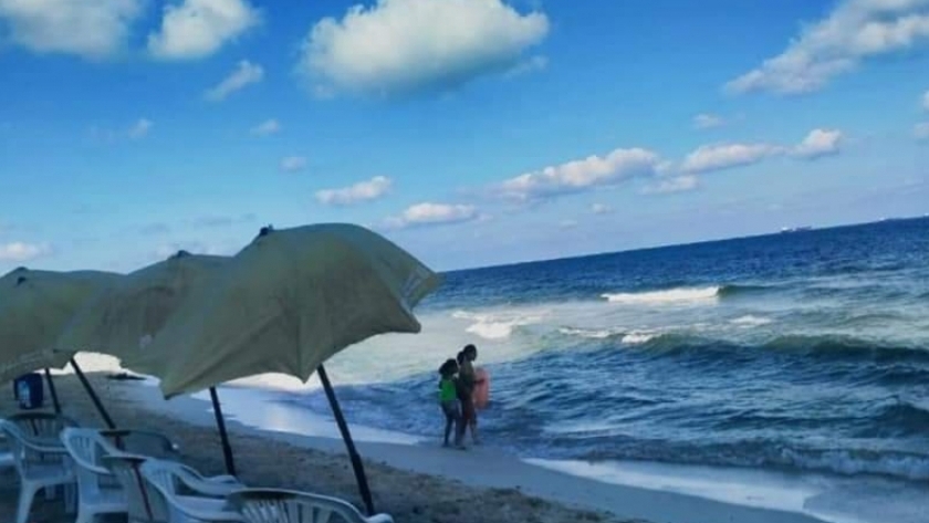 ارتفاع الأمواج في شواطئ الإسكندرية