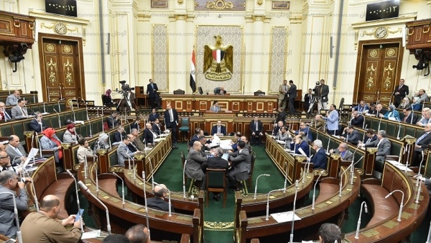 أعضاء مجلس النواب فى جلسة عامة برئاسة الدكتور على عبد العال