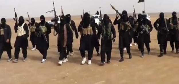 عناصر من تنظيم "داعش" الإرهابي في ليبيا
