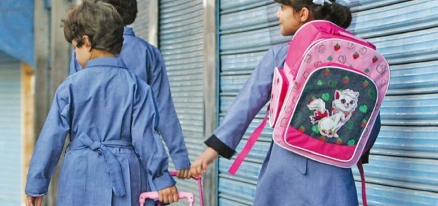 حظر تغيير الزي المدرسي بالقليوبية
