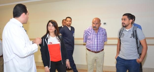 وفد من المؤسسة الملكية البحرينية يزور مستشفي شفاء الاورمان