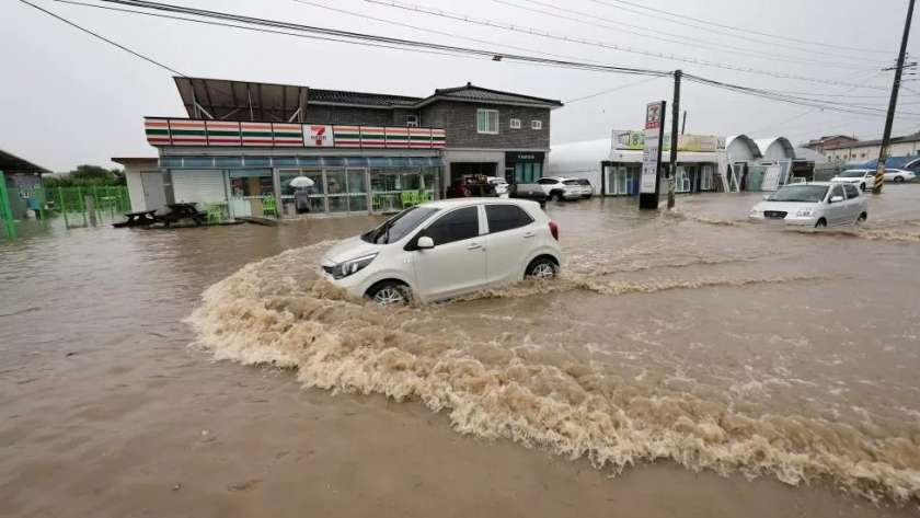 أمطار غزيرة تضرب كوريا الجنوبية