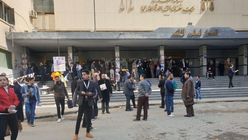 صور.. إقبال متوسط في انتخابات المحامين بشمال القاهرة
