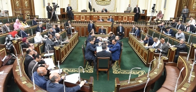 أعضاء مجلس النواب خلال الجلسة العامة