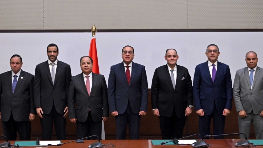 التوقيع على اتفاق إطاري مُلزم بين الحكومة المصرية وشركة «جلوبال أوتو»