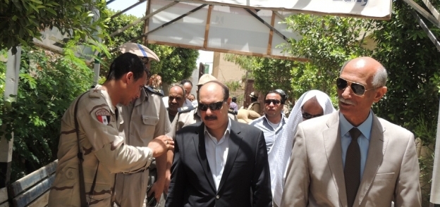 اللواء ناصر العبد مساعد وزير الداخلية، ومساعد وزير الداخلية يتفقد اللجان الانتخابية بالفيوم