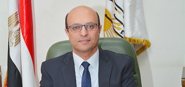 الدكتور أحمد المنشاوى نائب رئيس جامعة أسيوط لشئون الدراسات العليا والبحوث