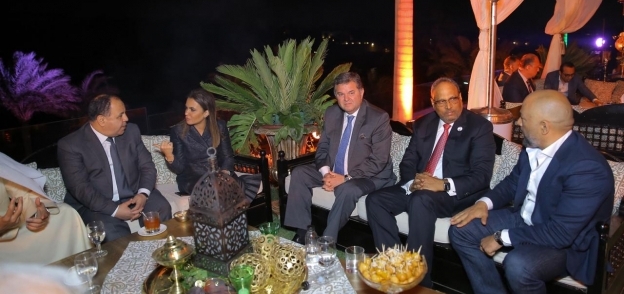 حفل افطار سفير الامارات بحضور عدد من الوزراء والمسؤولين
