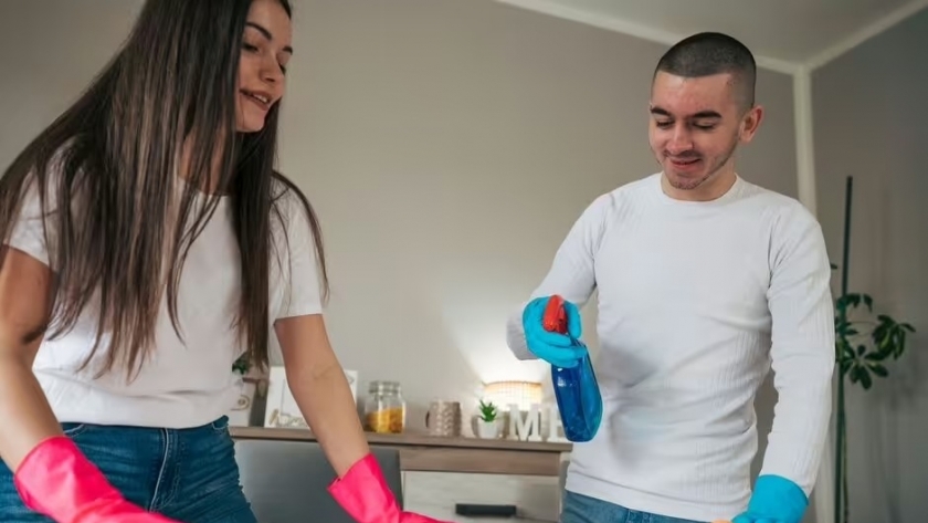 10 أخطاء شائعة في تنظيف المنزل