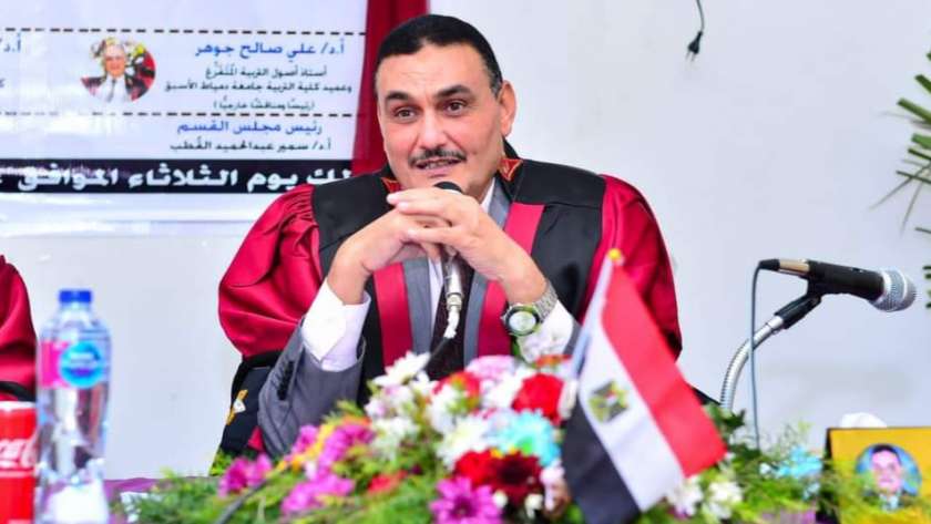 الدكتور ياسر الجندي، عميد كلية التربية بجامعة كفر الشيخ