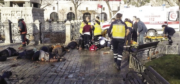 قتلى ومصابون فى انفجار بحى «السلطان أحمد» فى تركيا أمس «أ. ف. ب»