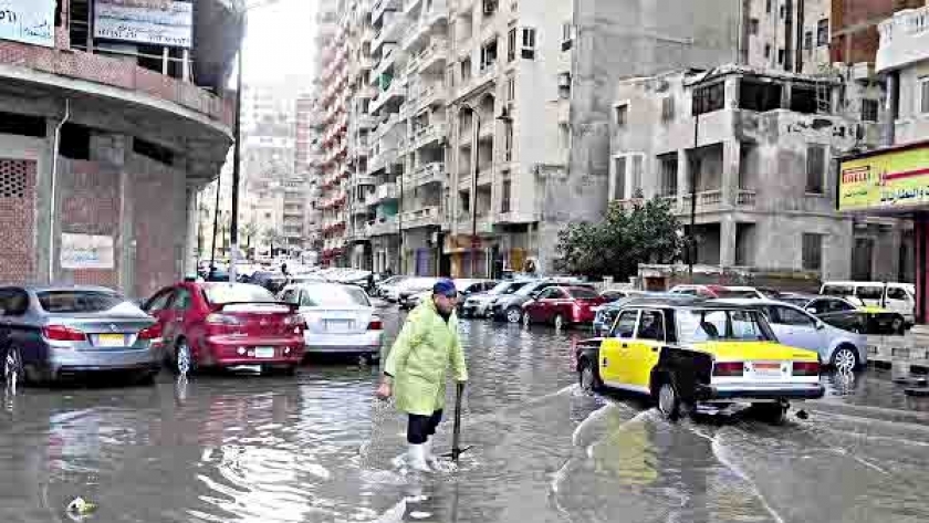أمطار غزيرة على الإسكندرية