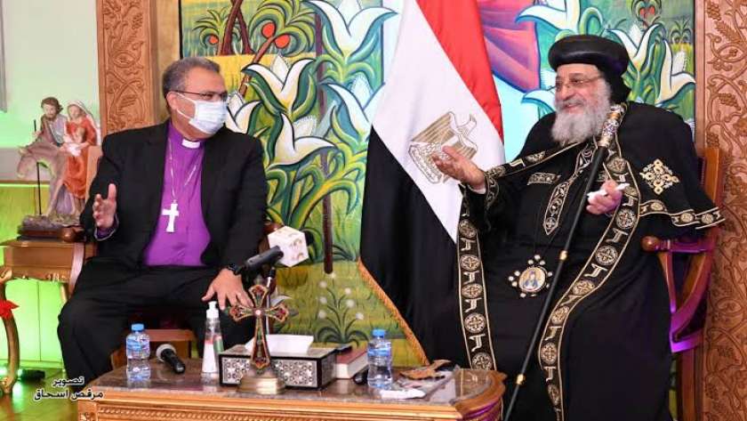 رئيس الطائفة الإنجيلية بمصر بصحبة قداسة البابا تواضروس الثاني