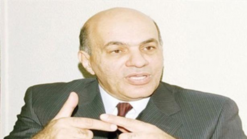 الدكتور حافظ سلماوي رئيس مرفق تنظيم الكهرباء الأسبق