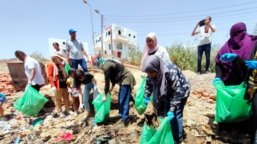 «شريان حياتنا».. مبادرة بأسوان لتنظيف نهر النيل من مخلفات البلاستيك