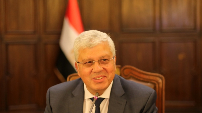 الدكتور محمد أيمن عاشور - وزير التعليم العالي والبحث العلمي