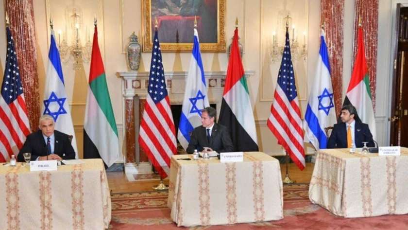 وزراء خارجية أمريكا والإمارات وإسرائيل يبحثون السلام بين إسرائيل والعرب في واشنطن