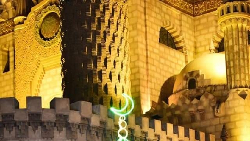 فانوس رمضان يزين مسجد الصحابة بشرم الشيخ