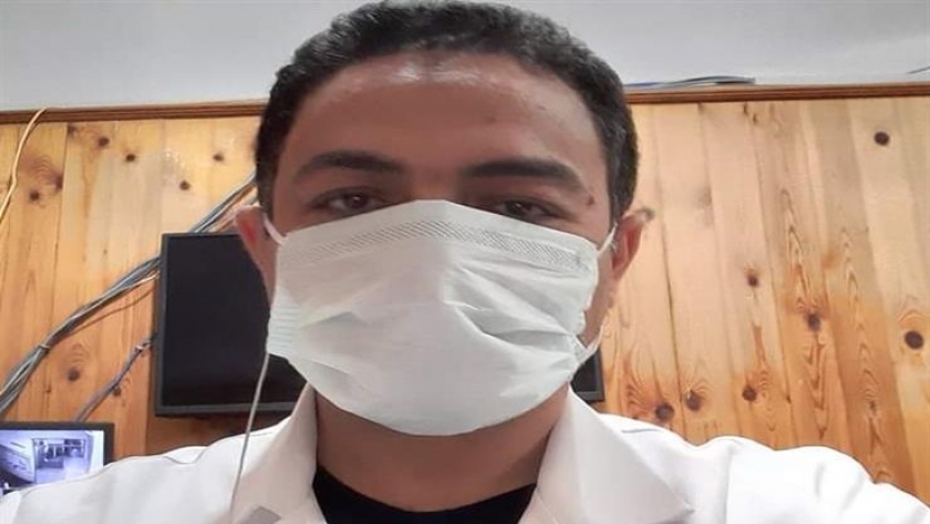 أطباء يوضحون سبب إصابة مدير مستشفى حميات دمنهور بكورونا للمرة الثانية