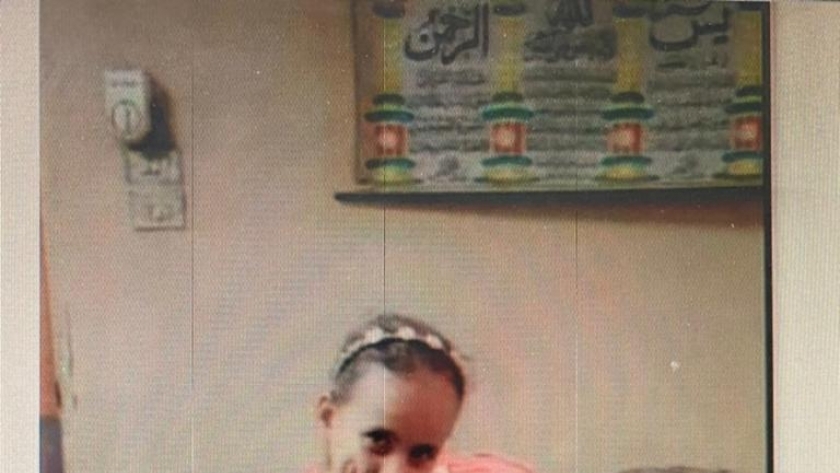 اول صورة لـ الطفلة «ندي» ضحية مدمن مخدرات بسوهاج