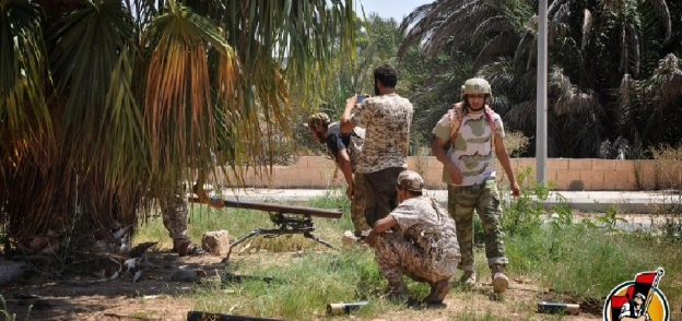 قوات الحكومة الليبية خلال عملية عسكرية ضد داعش «أ. ف. ب»