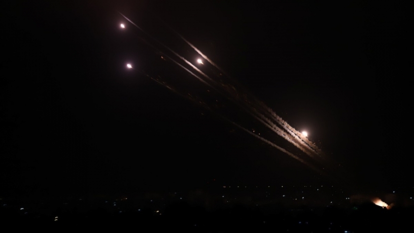 صواريخ تم اطلاقها من غزه باتجاه إسرائيل