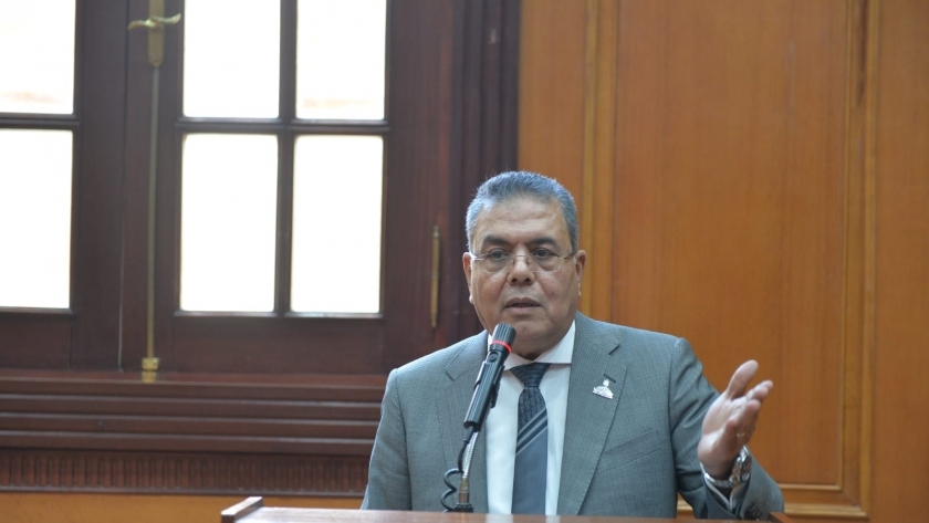 النائب محمود منصور، عضو مجلس الشيوخ